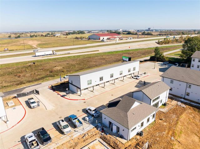 2101 Renike Road 6105, Waller, TX 77484