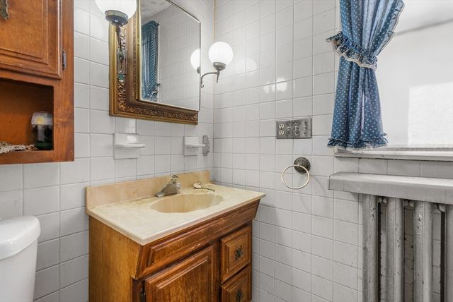 224 Riverdale St, West Springfield, MA 01089