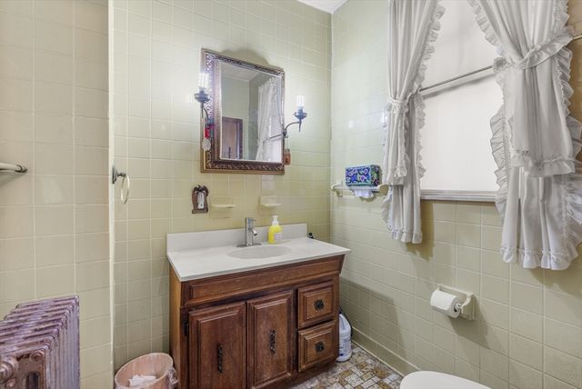 224 Riverdale St, West Springfield, MA 01089