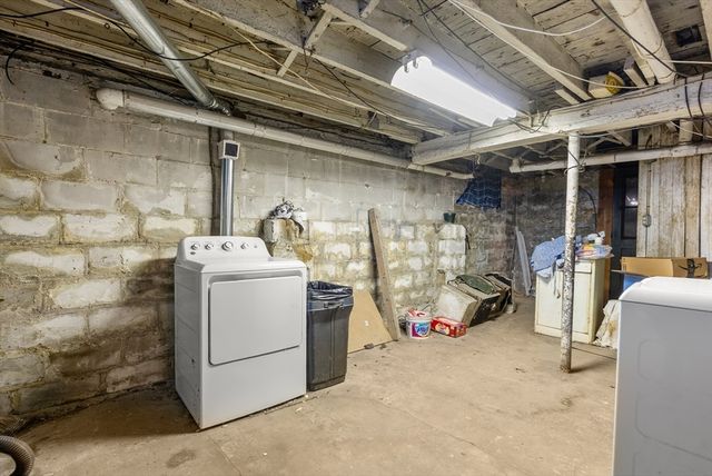 224 Riverdale St, West Springfield, MA 01089