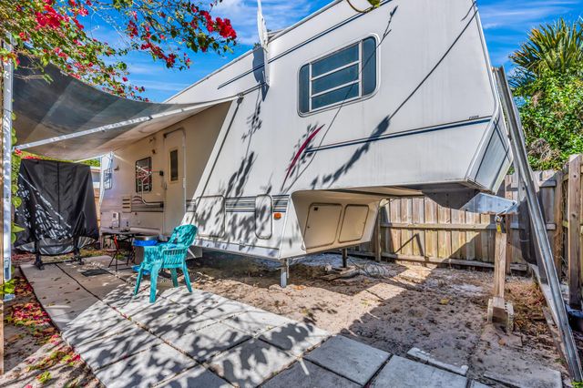 3024 Clyde Road, West Palm Beach, FL 33405