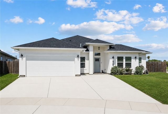 6730 Keyan Dr, Corpus Christi, TX 78414