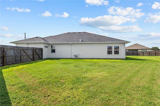 6730 Keyan Dr, Corpus Christi, TX 78414