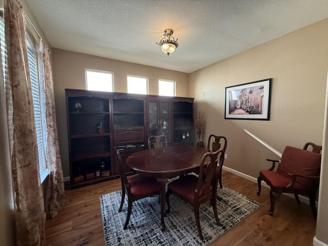 9785 Dartmoor Way, Elk Grove, CA 95757