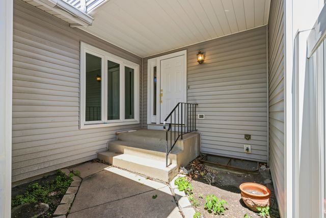 628 Martin Lane, Deerfield, IL 60015