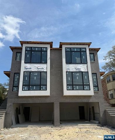 156 Morningside Lane B, Palisades Park, NJ 07650