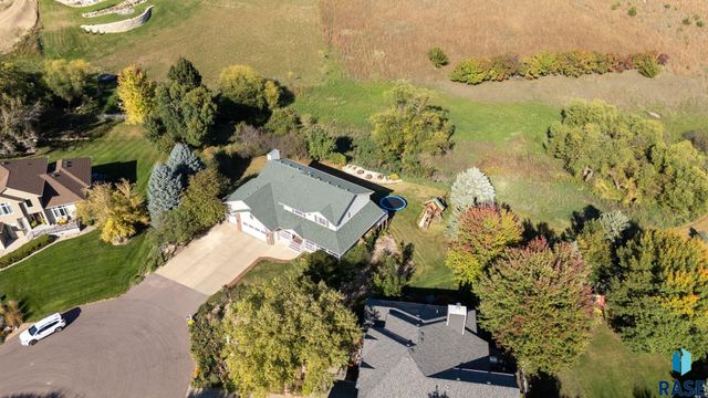 6910 E Split Rock Cir Circle, Sioux Falls, SD 57110