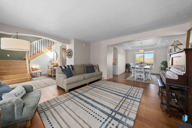 6910 E Split Rock Cir Circle, Sioux Falls, SD 57110