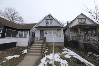 10205 S Perry Avenue, Chicago, IL 60628