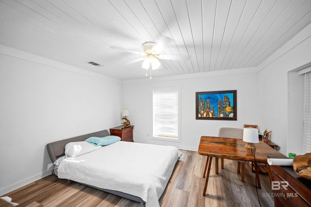 2221 Club House Drive, Lillian, AL 36549