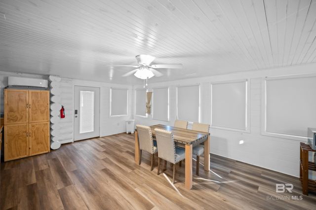 2221 Club House Drive, Lillian, AL 36549