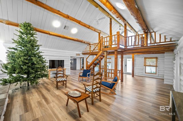 2221 Club House Drive, Lillian, AL 36549