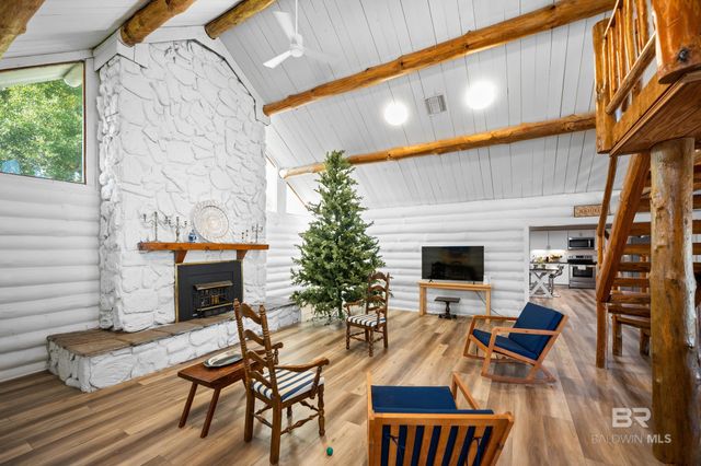 2221 Club House Drive, Lillian, AL 36549