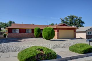 9020 LA BARRANCA Avenue NE, Albuquerque, NM 87111