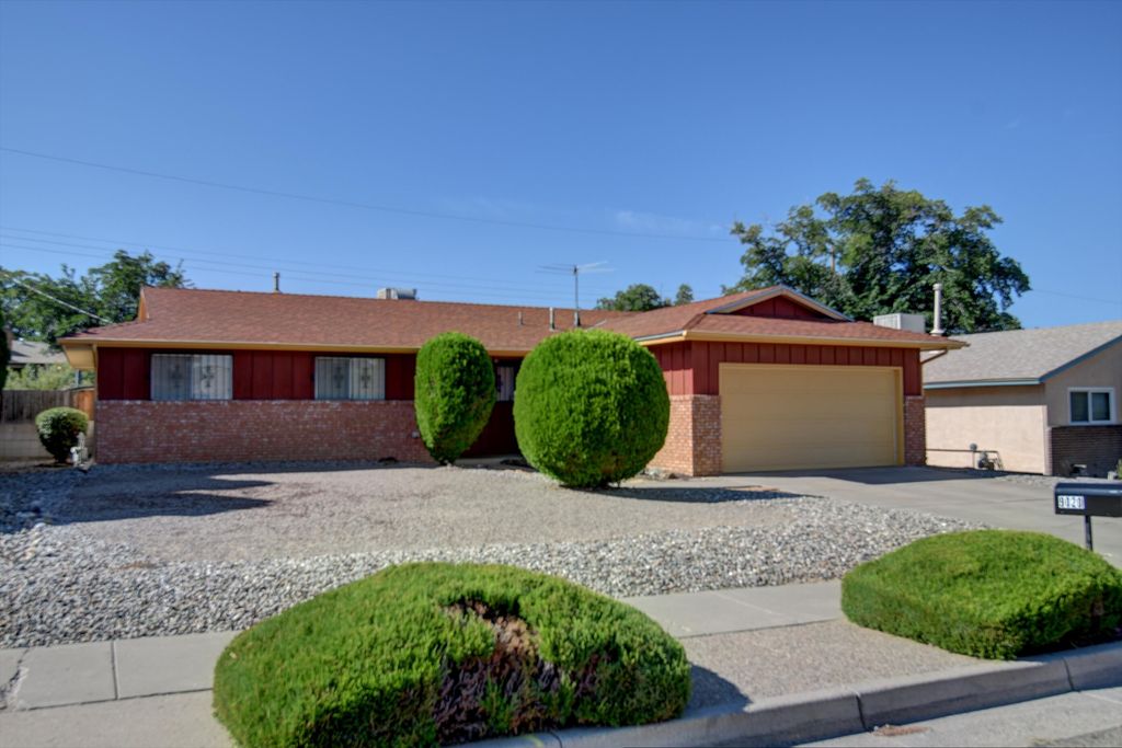 9020 LA BARRANCA Avenue NE, Albuquerque, NM 87111
