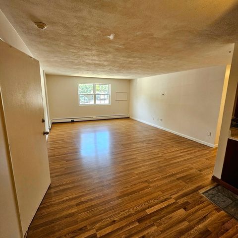 245 Boston Post Rd 7, Marlborough, MA 01752