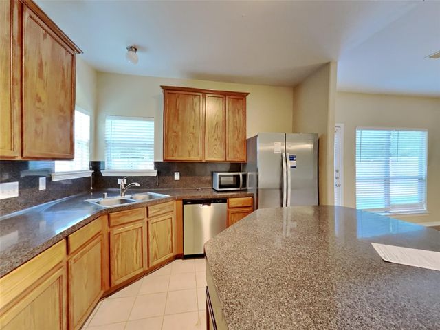 1101 Shadow Glenn Drive, Conroe, TX 77301