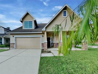 1101 Shadow Glenn Drive, Conroe, TX 77301