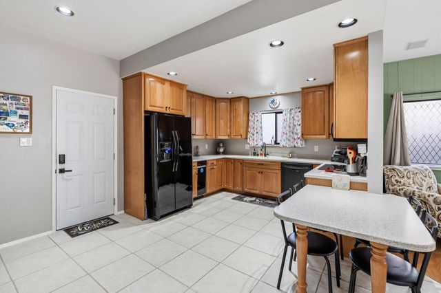 8530 Hayden Way, Fair Oaks, CA 95628