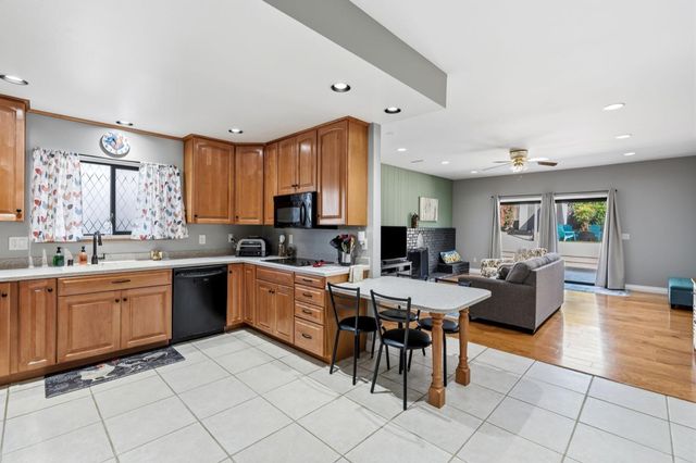 8530 Hayden Way, Fair Oaks, CA 95628