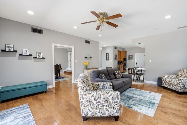 8530 Hayden Way, Fair Oaks, CA 95628