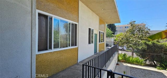 206 N Park View Street 104, Los Angeles, CA 90026