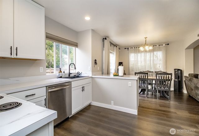 2708 58th Avenue E, Fife, WA 98424