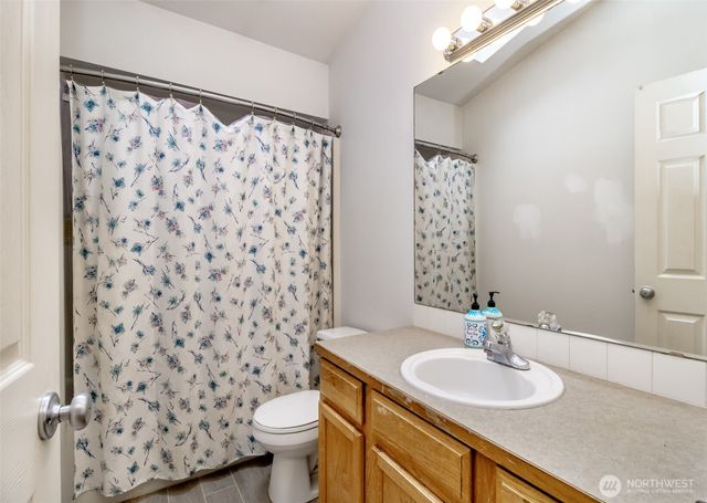 2708 58th Avenue E, Fife, WA 98424