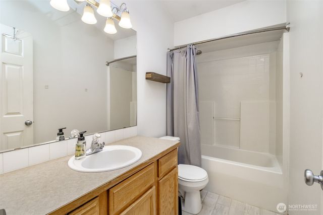 2708 58th Avenue E, Fife, WA 98424