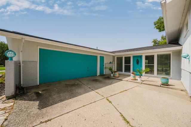 2801 Wellsford Lane, Springfield, OH 45503