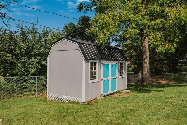 2801 Wellsford Lane, Springfield, OH 45503