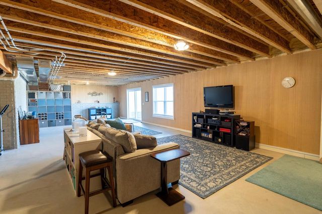 217 Wollet Drive, Fort Atkinson, WI 53538