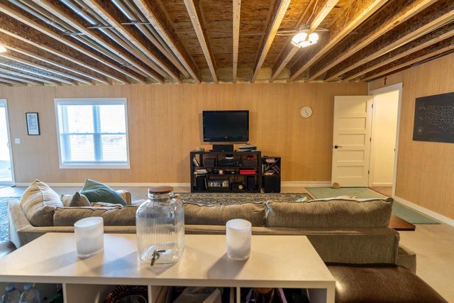 217 Wollet Drive, Fort Atkinson, WI 53538