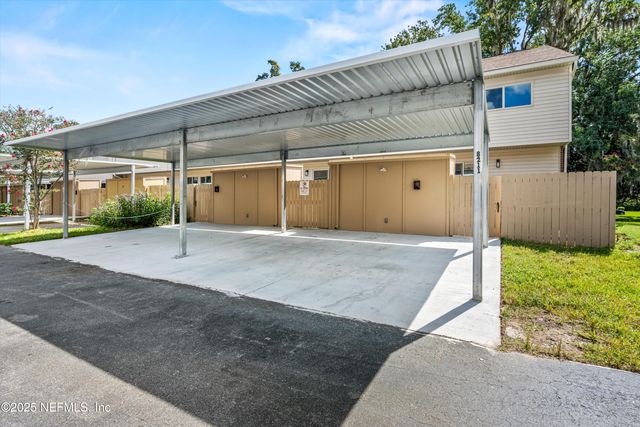 8211 KENSINGTON Square, Jacksonville, FL 32217