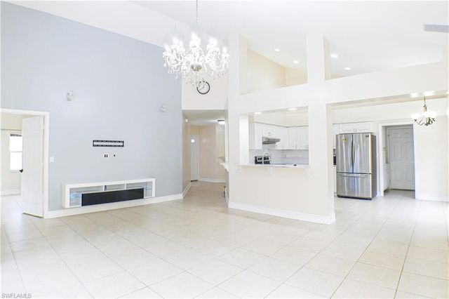 160 lady palm DR, Naples, FL 34104