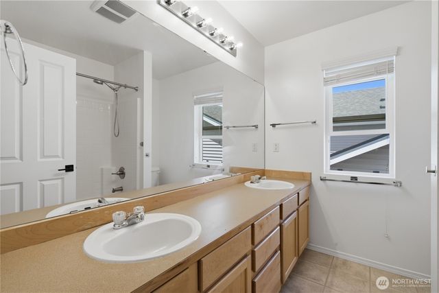 5928 Elizabeth Avenue SE, Auburn, WA 98092