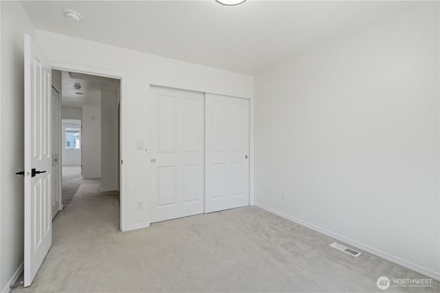 5928 Elizabeth Avenue SE, Auburn, WA 98092