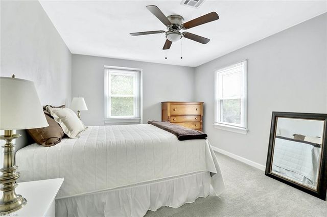 5212 Windsor LN, Virginia Beach, VA 23464