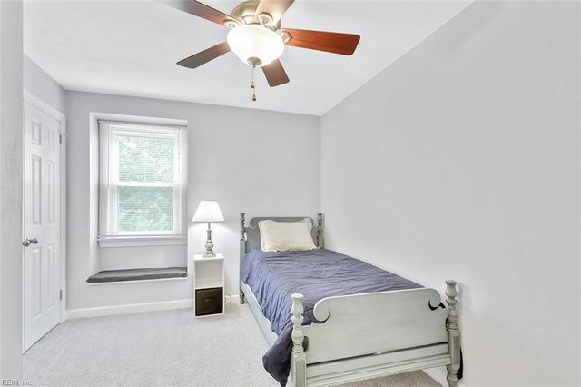 5212 Windsor LN, Virginia Beach, VA 23464