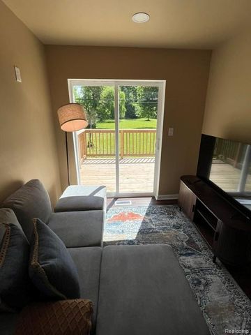 14250 Inkster Road, Redford Charter Township, MI 48239