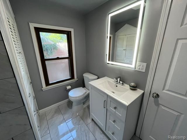 14250 Inkster Road, Redford Charter Township, MI 48239