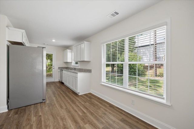 438 N Forest Street, Spartanburg, SC 29301