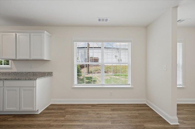 438 N Forest Street, Spartanburg, SC 29301