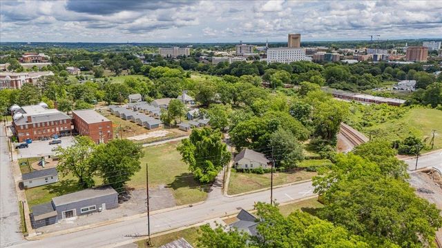 438 N Forest Street, Spartanburg, SC 29301