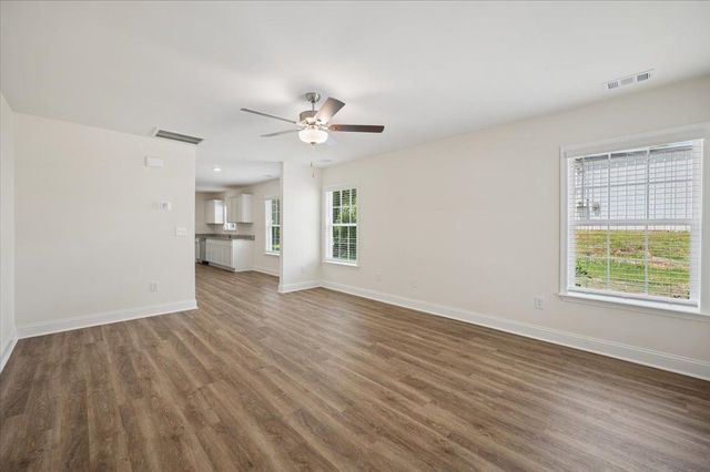438 N Forest Street, Spartanburg, SC 29301