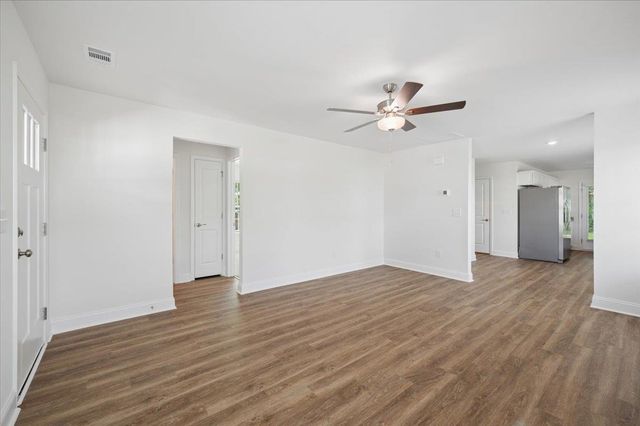438 N Forest Street, Spartanburg, SC 29301