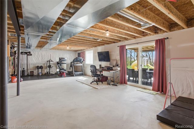 2323 Yasmin Drive, Commerce Charter Township, MI 48382