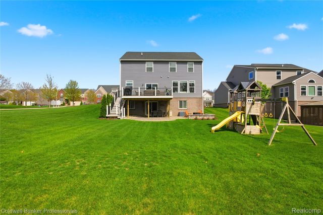 2323 Yasmin Drive, Commerce Charter Township, MI 48382