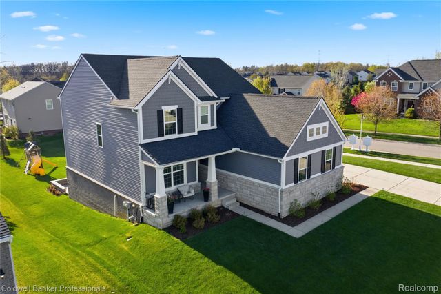 2323 Yasmin Drive, Commerce Charter Township, MI 48382