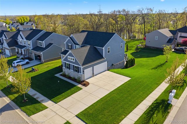 2323 Yasmin Drive, Commerce Charter Township, MI 48382